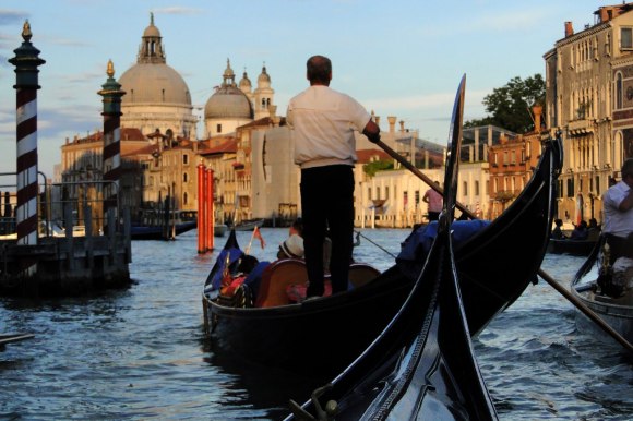 venice-gondola-ride